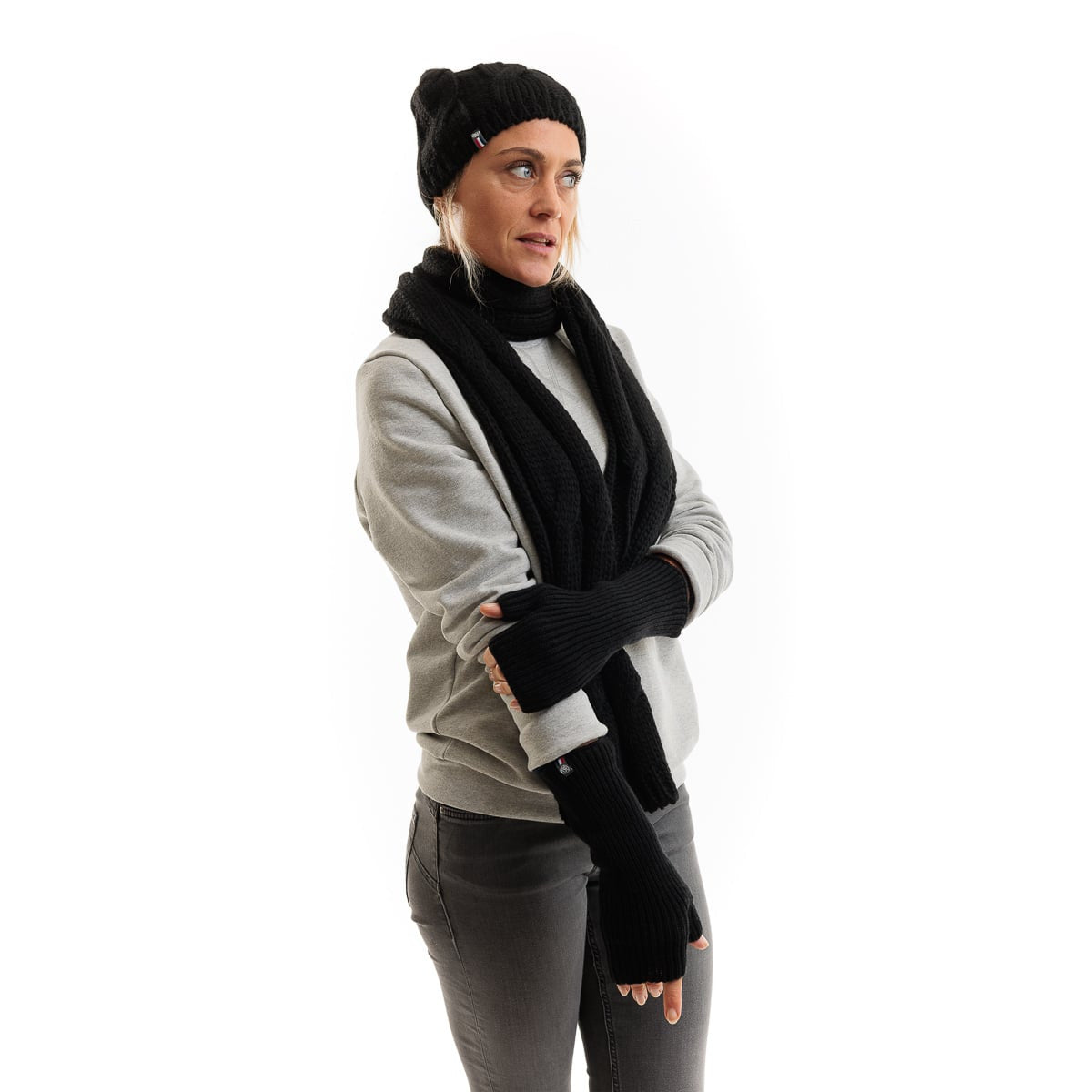 Bonnet pompon femme noir en laine
