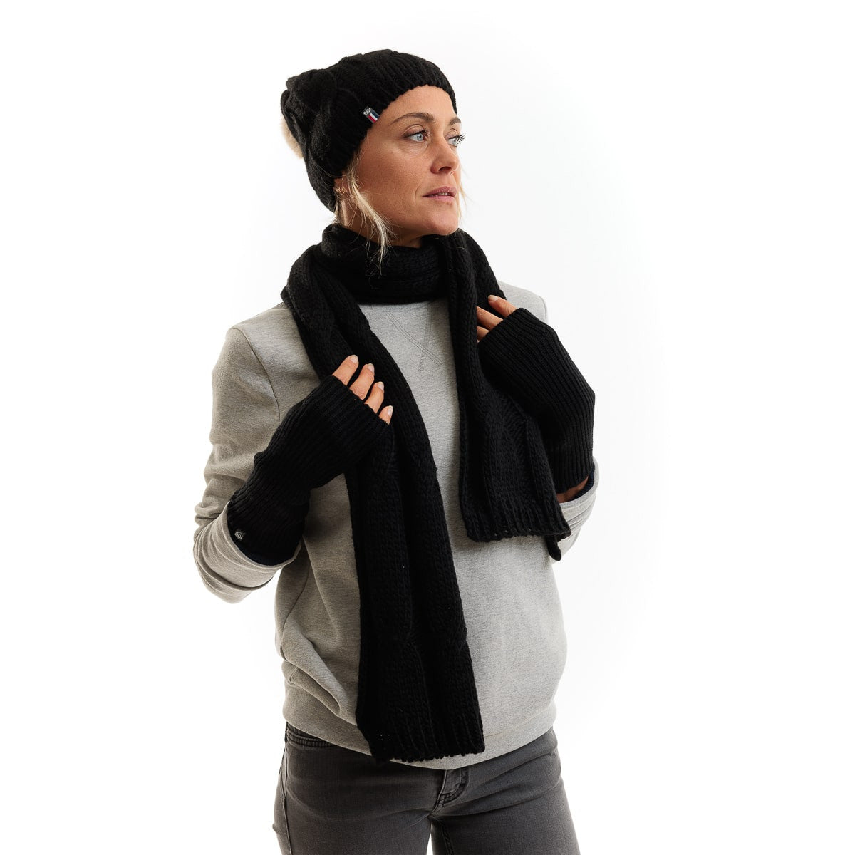 Echarpe noire femme en laine