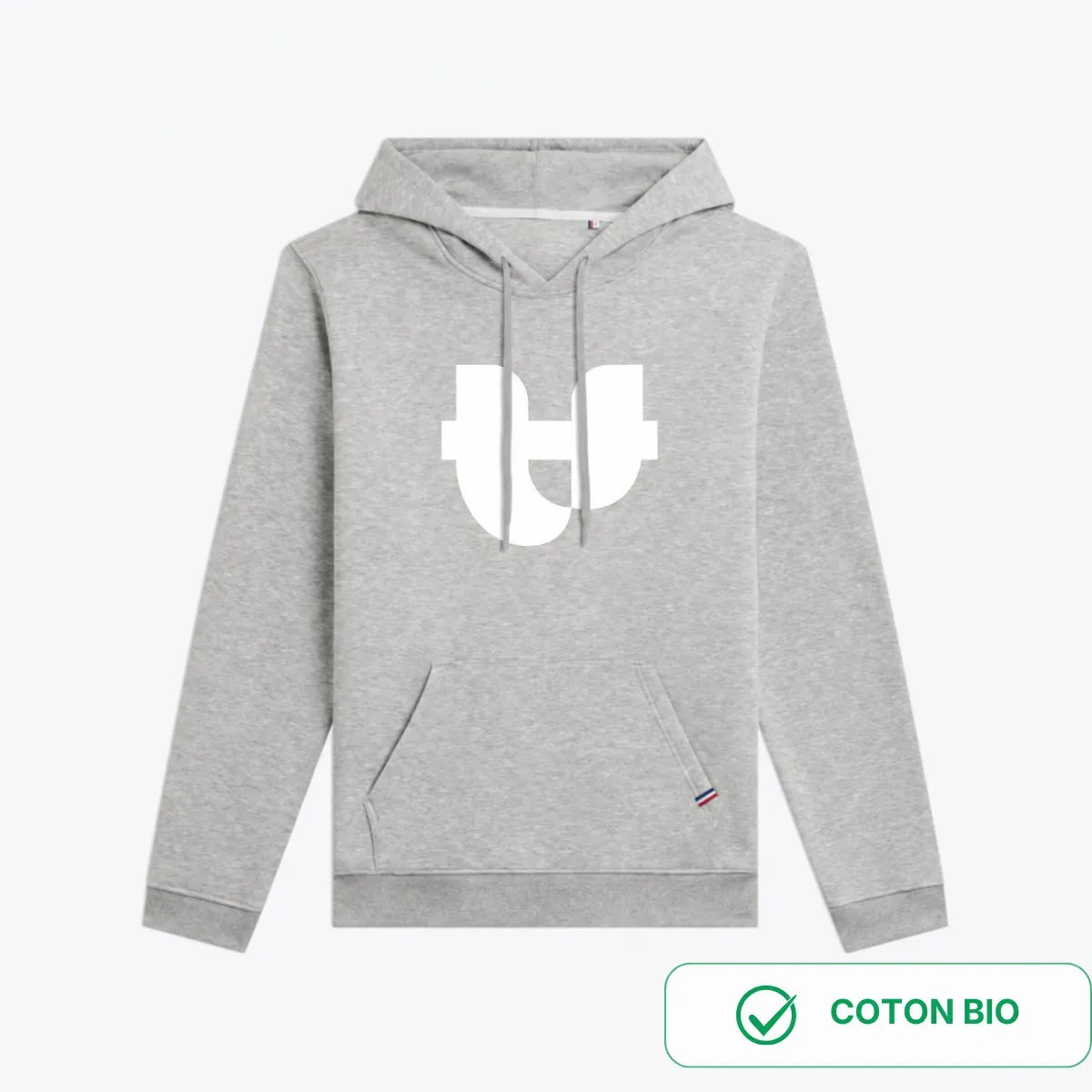 Hoodie femme gris chiné vu de face, grand motif blanc imprimé sur la poitrine et poche kangourou