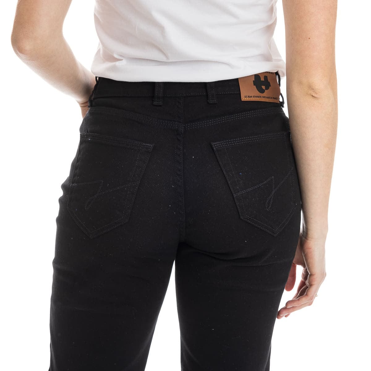 Jean noir femme coupe droite