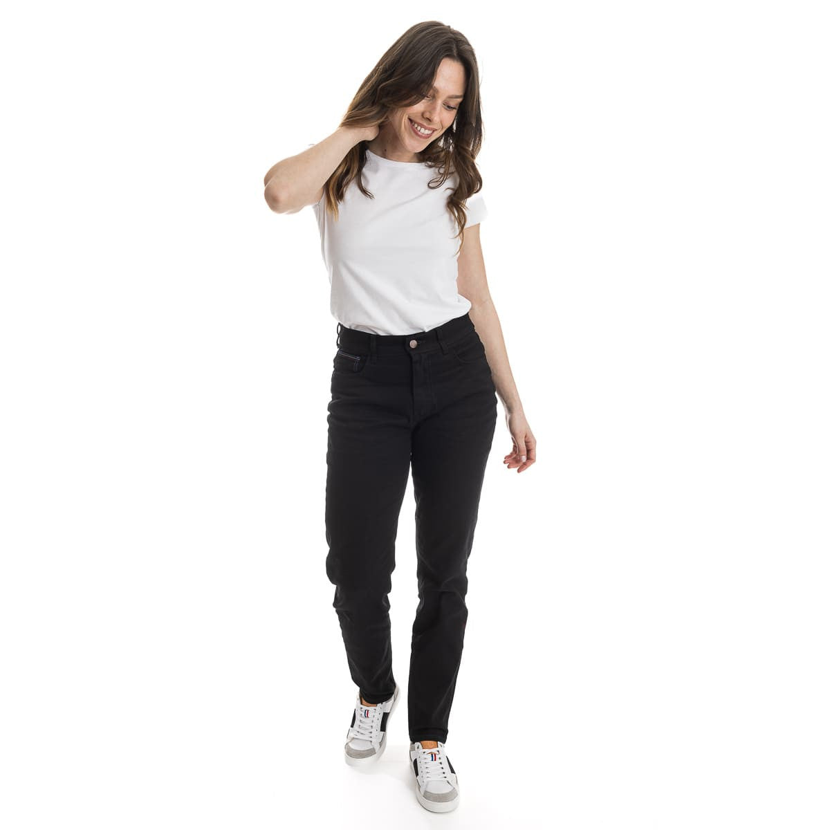 Jean noir femme coupe droite