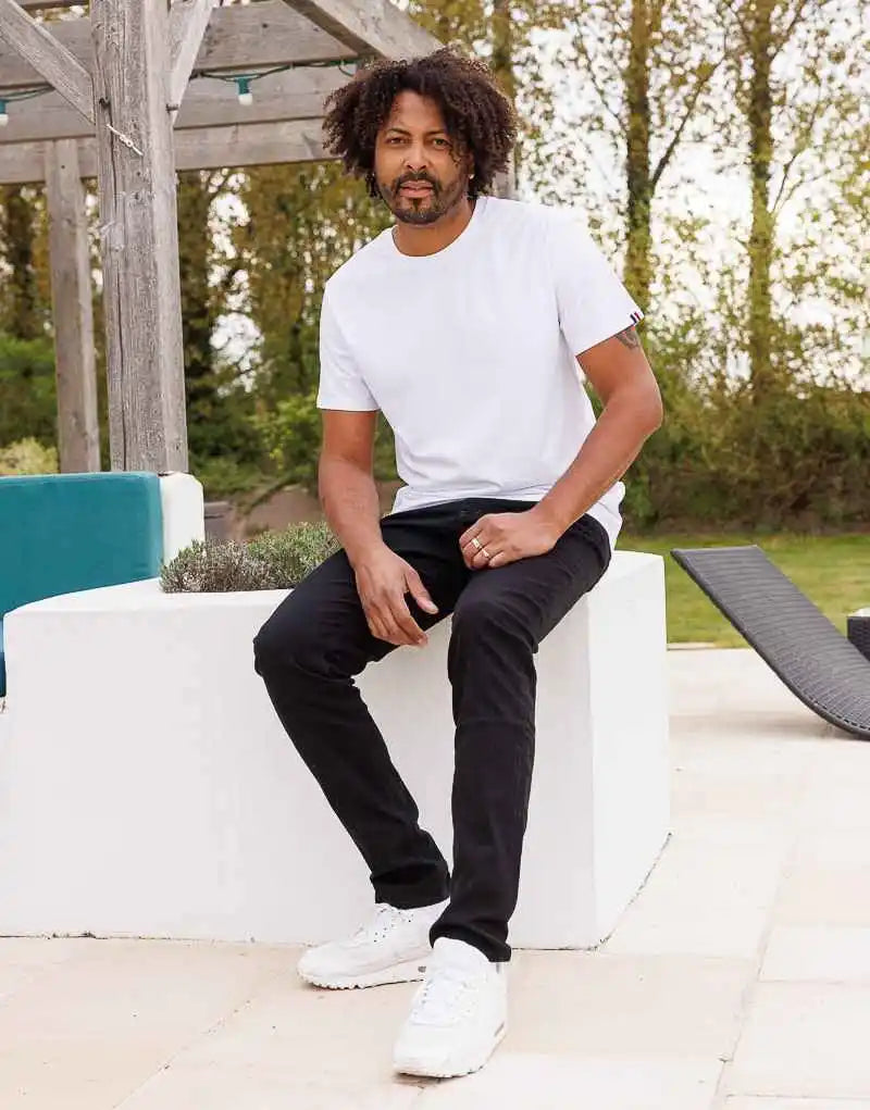 jean noir pour homme coupe droite