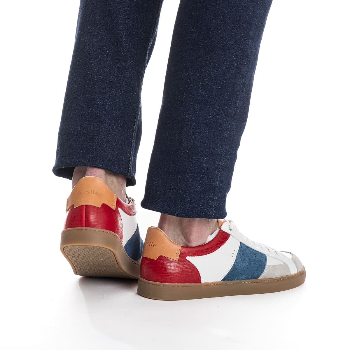 Basket blanche homme en cuir bleu blanc et rouge