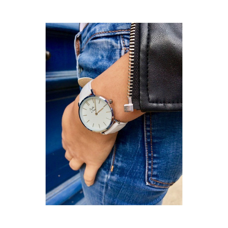 Montre La Véritable cuir blanc fond blanc chromé