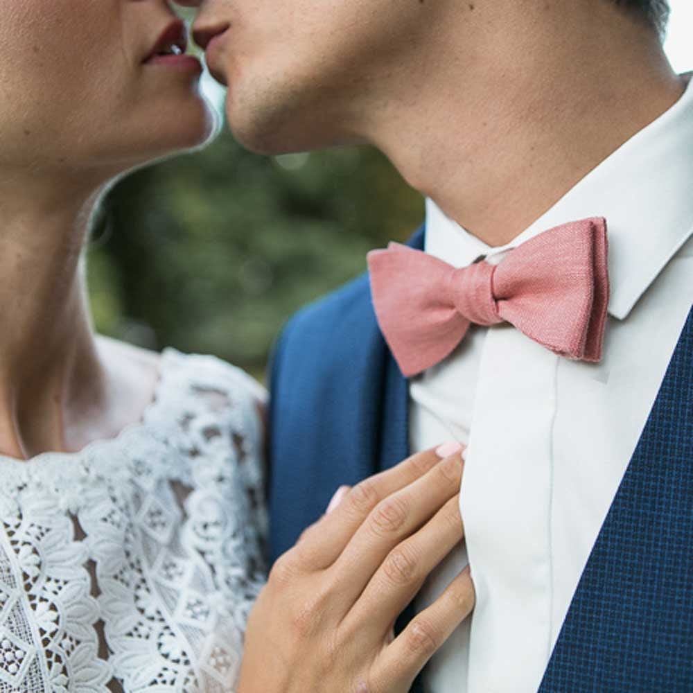 Noeud papillon vieux rose en lin