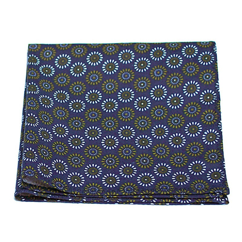 Pochette de costume bleu marine fleuri
