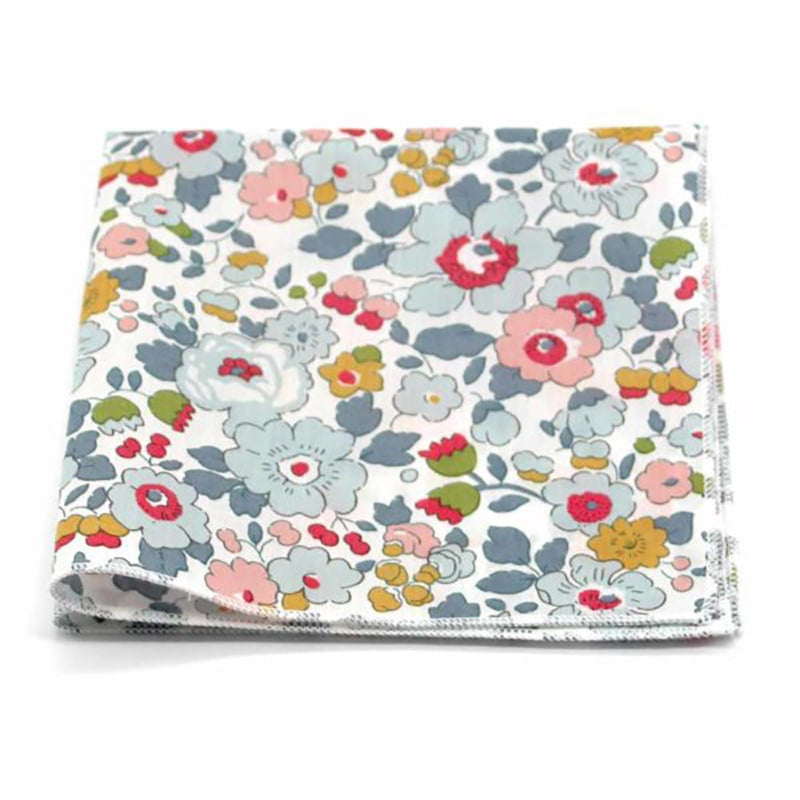 Pochette de costume fleuri liberty