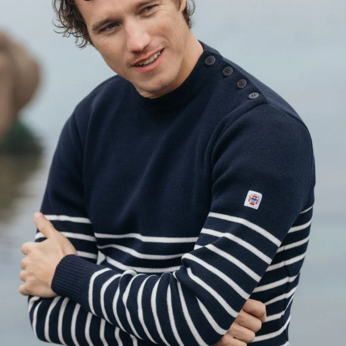 Pull marin rayé 50% pure laine marine écru