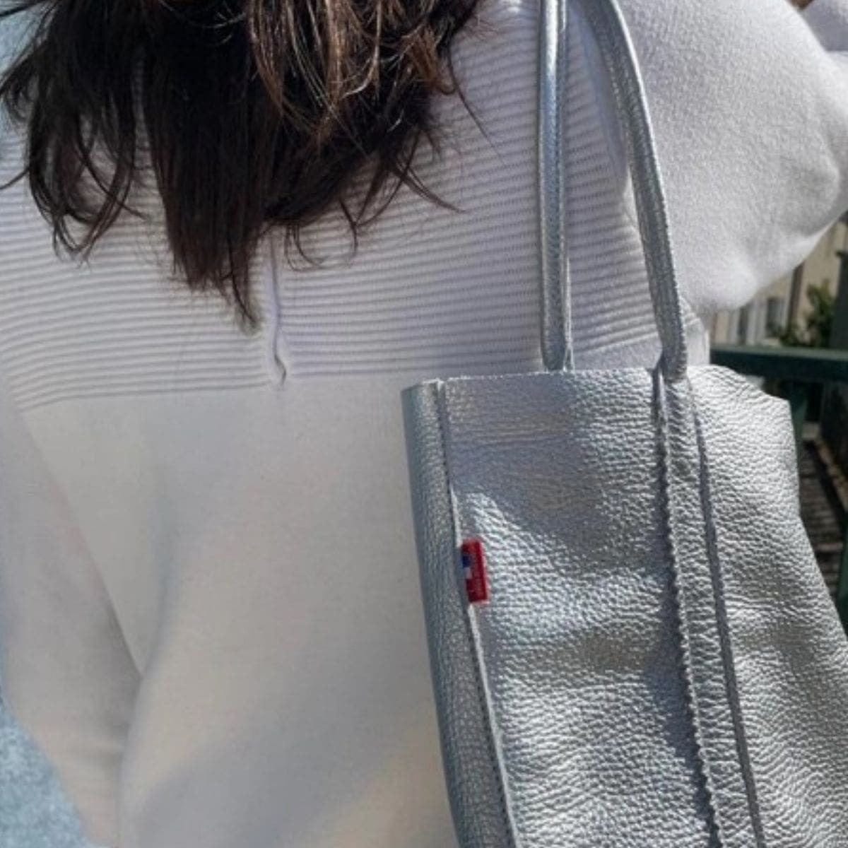 Sac cabas en cuir argent pour femme