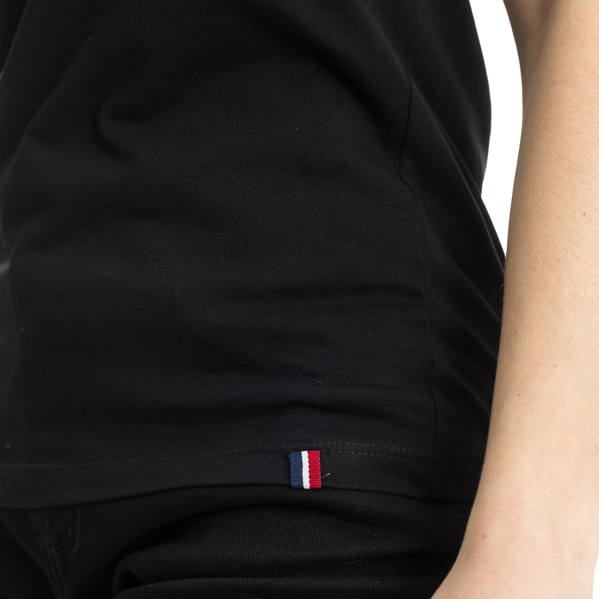T-shirt noir femme en coton col rond fabriqué en France