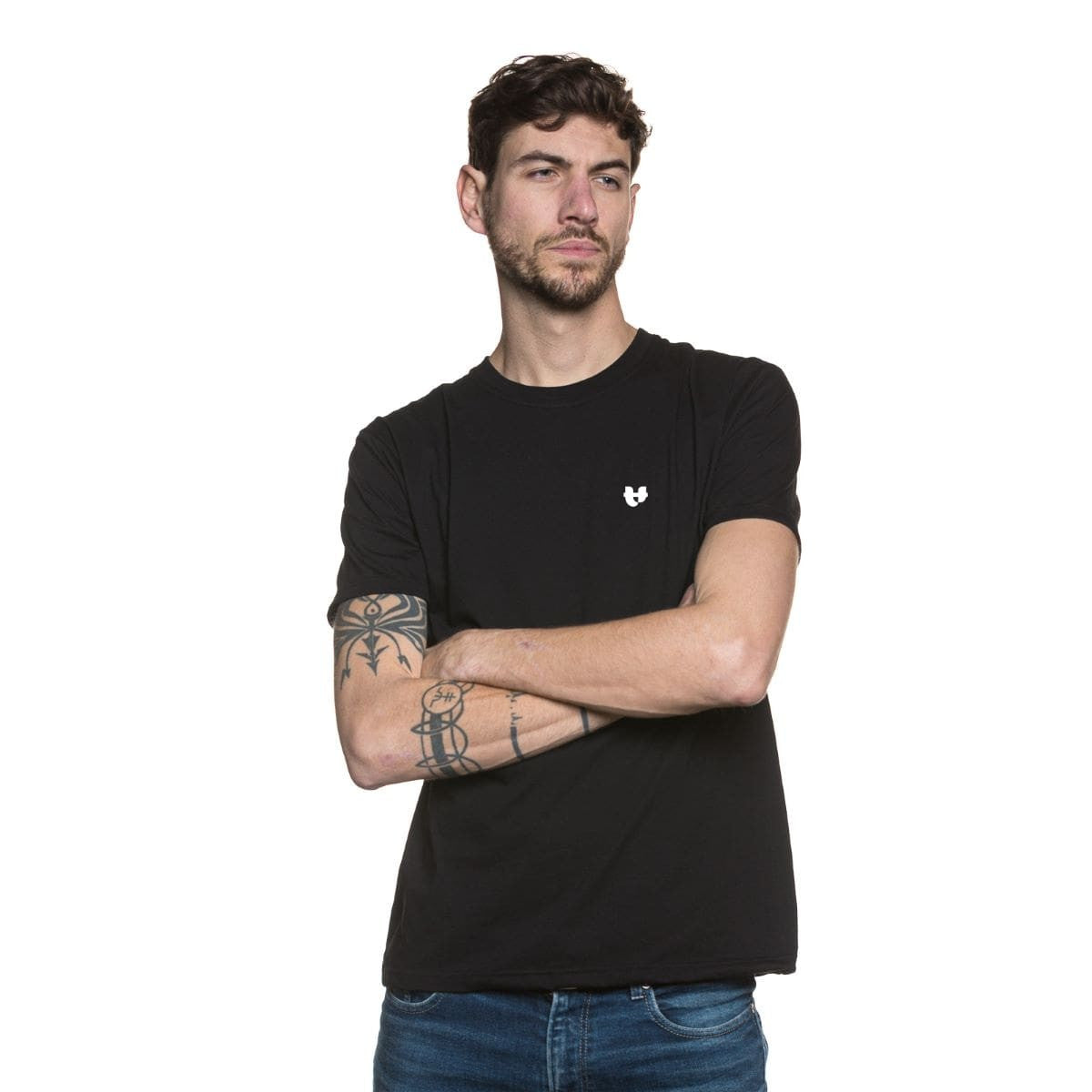 T-shirt pour homme noir avec bord côte et col rond en coton bio