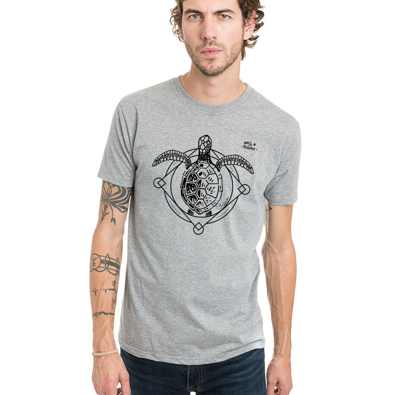 Tee shirt en coton bio avec manches courtes et col rond