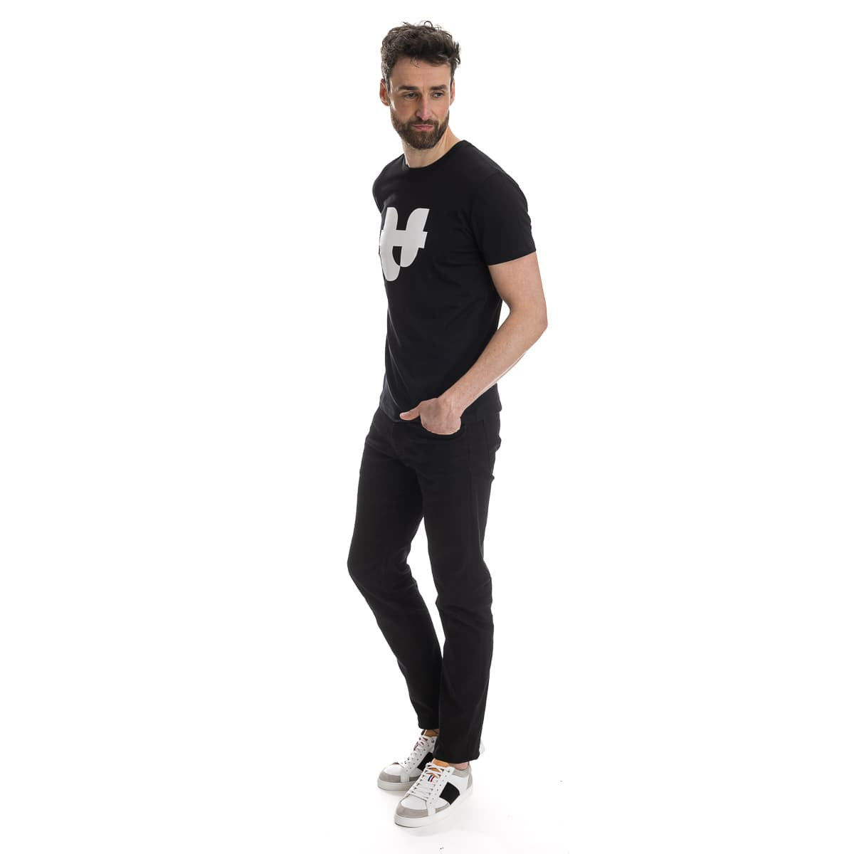 T-shirt noir pour homme en coton bio avec col rond