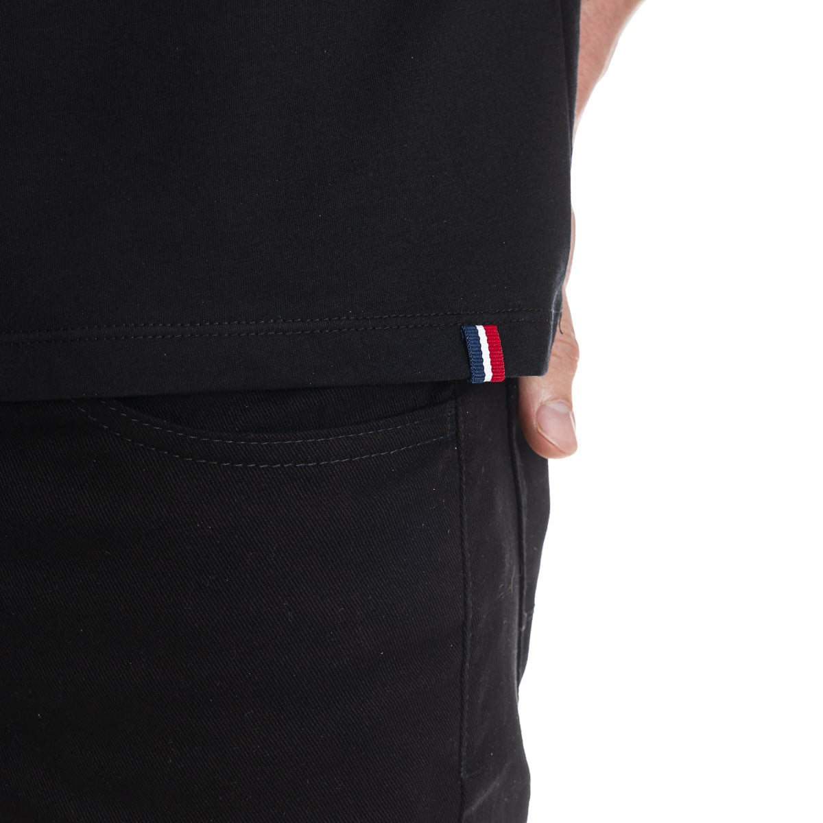 T-shirt noir pour homme en coton bio avec col rond