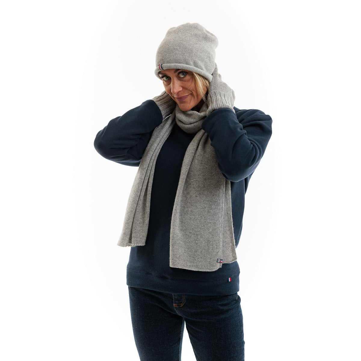 bonnet en cachemire gris pour femme