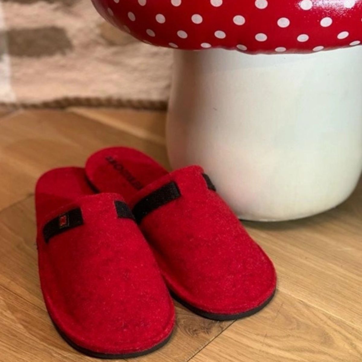Chausson francais Rouge Choco