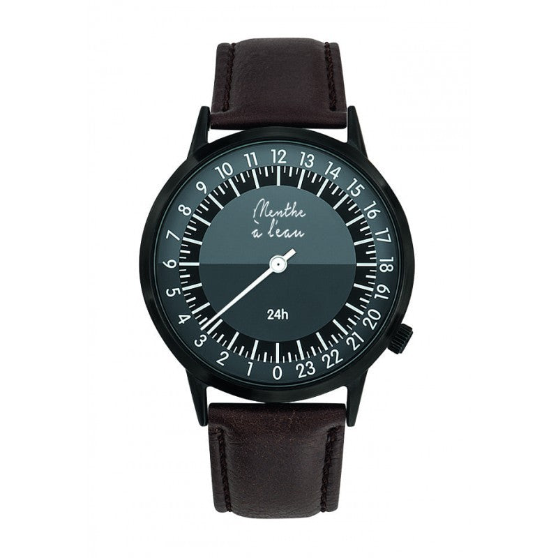 Montre bracelet cuir homme en marron fond noir