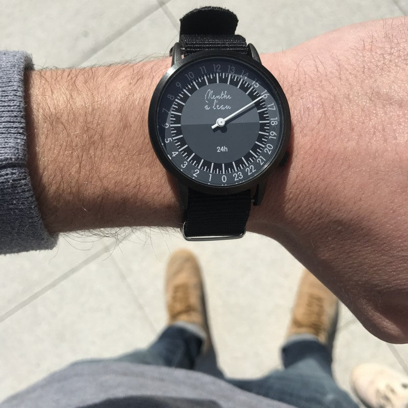 Montre homme pas cher noir 
