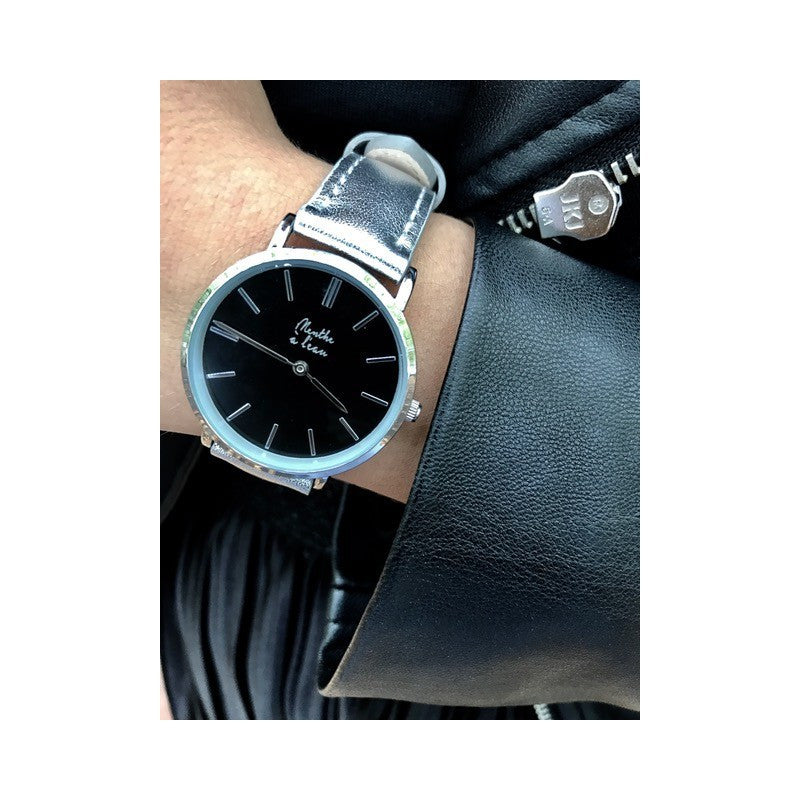 Montre La Véritable cuir argenté fond noir chromé