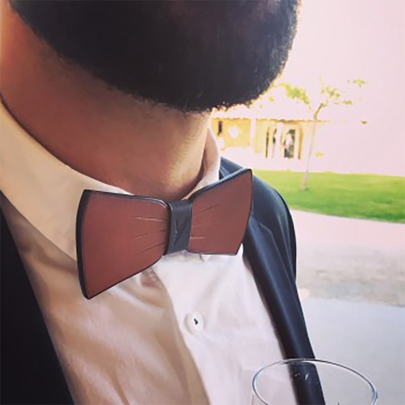 Nœud papillon en cuir