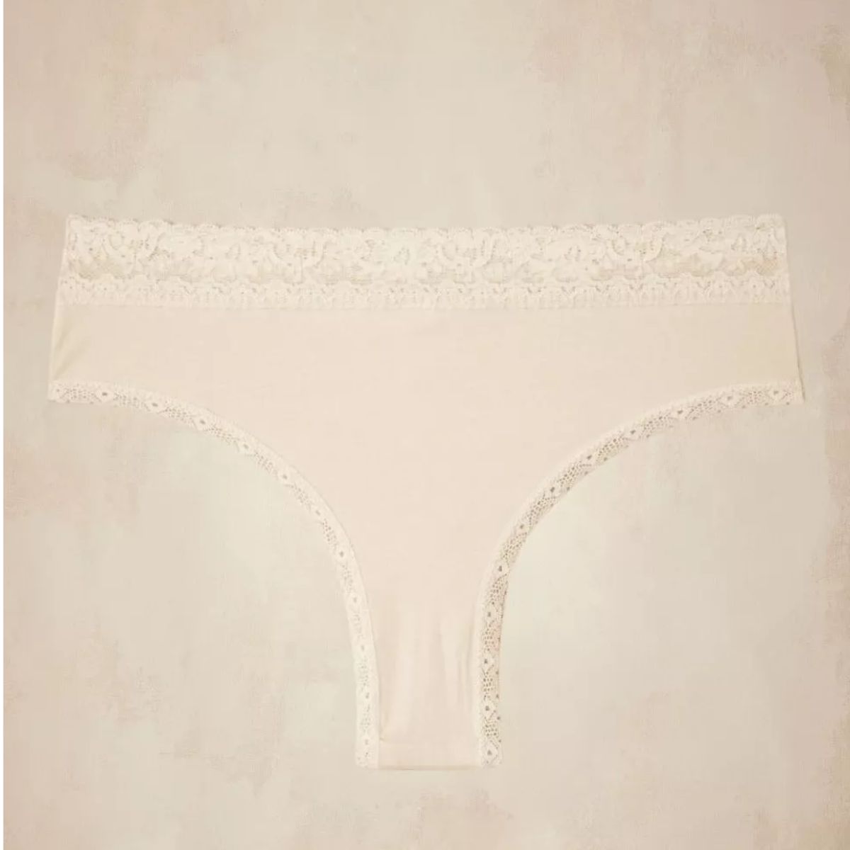 Tanga dentelle écru