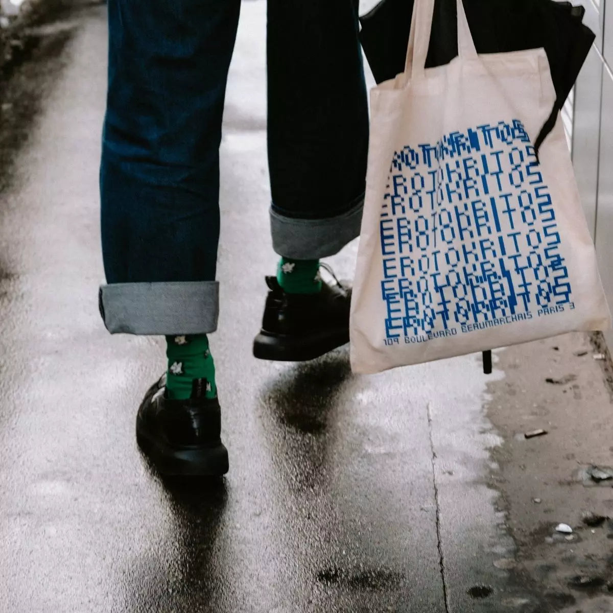 Tote Bag blanc crème avec écriture en bleu